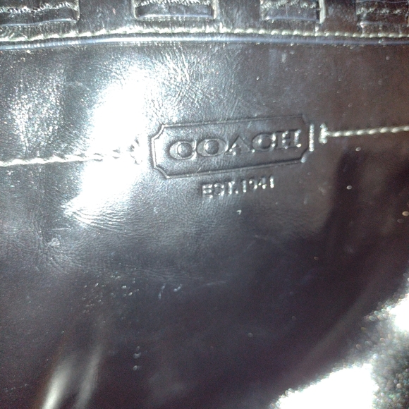 Coach Vintage Black Patent Leather Ladies Bag - Picture 9 of 11